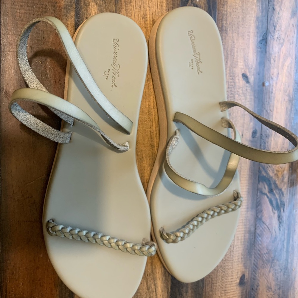 NWOT Green Sandals